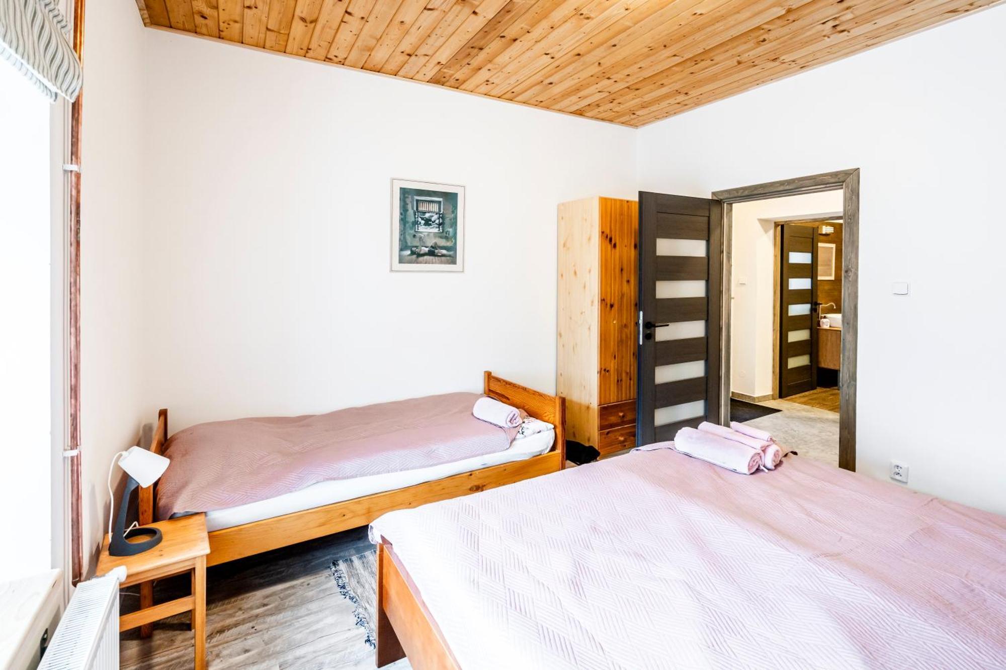 Dvur Dolenec Apartment Rohoznice  Exterior foto